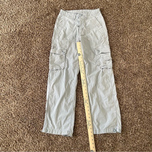 American Eagle AE Stretch Cargo Pants Light Gray Size 2 Straight Leg Y2K - Picture 3 of 12